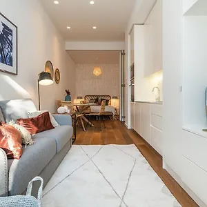 Graceful Design With Romantic View Apartment Lisbon
